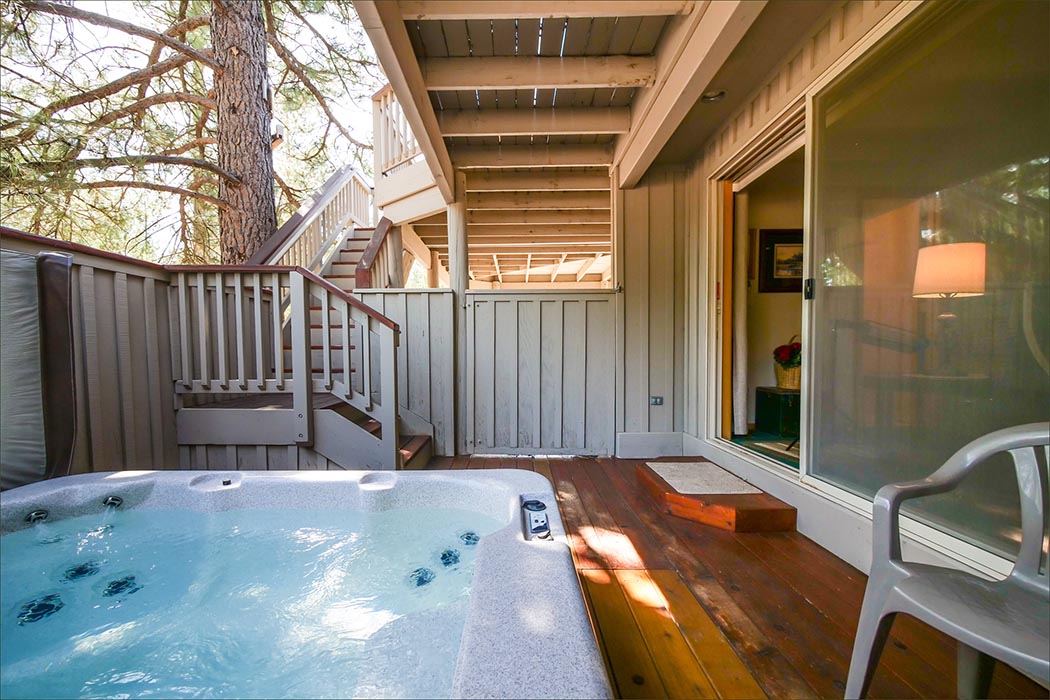 Huge private hot tub for guests to enjoy at the Haven Sunriver vacation rental.